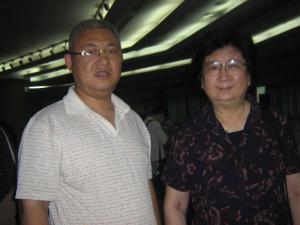 与王家壁主任合影